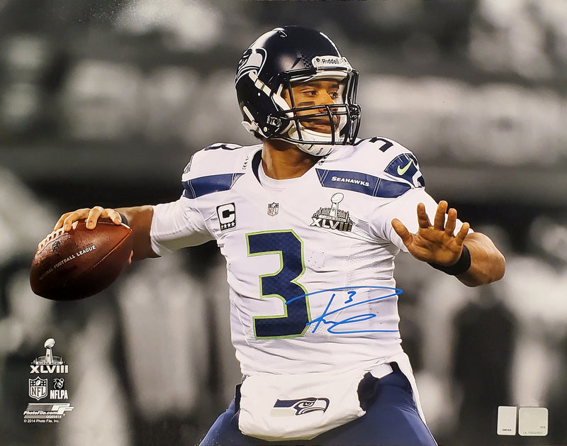 Russell Wilson Autographed Framed 16x20 Photo Seattle Seahawks Super Bowl XLVIII RW Holo Stock #200376