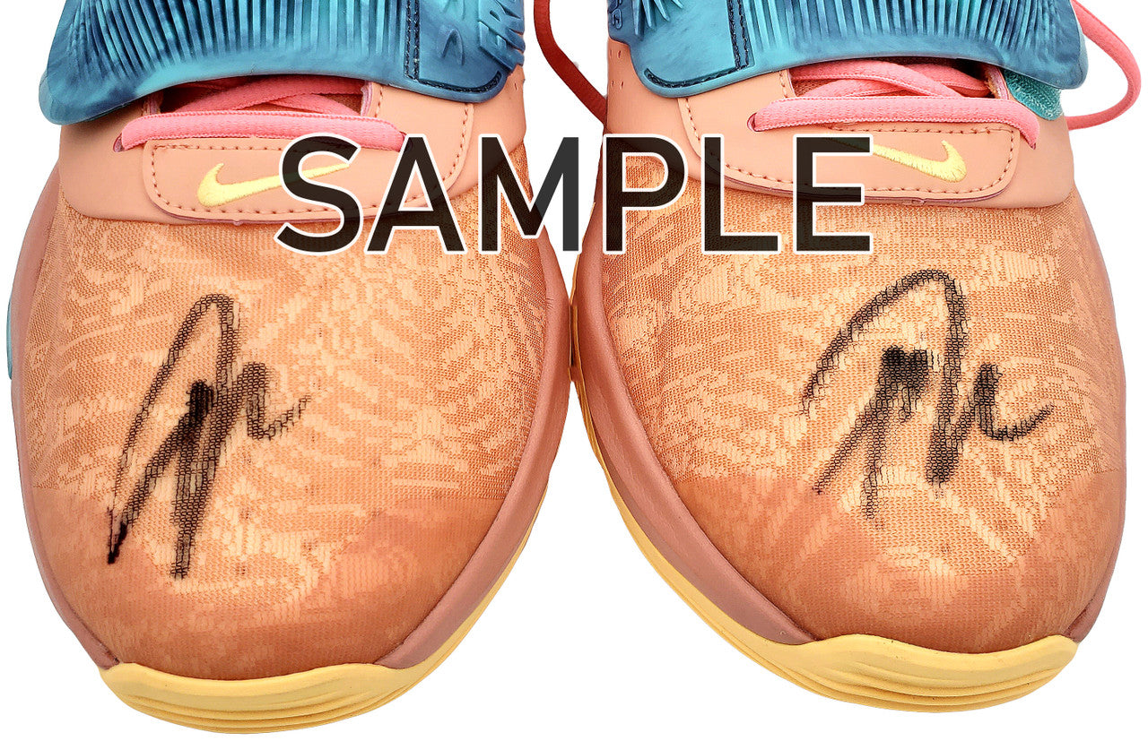 Giannis Antetokounmpo Autographed Crimson Nike Zoom Freak Shoes Bucks Size 16 Pair Beckett BAS QR Stock #197440