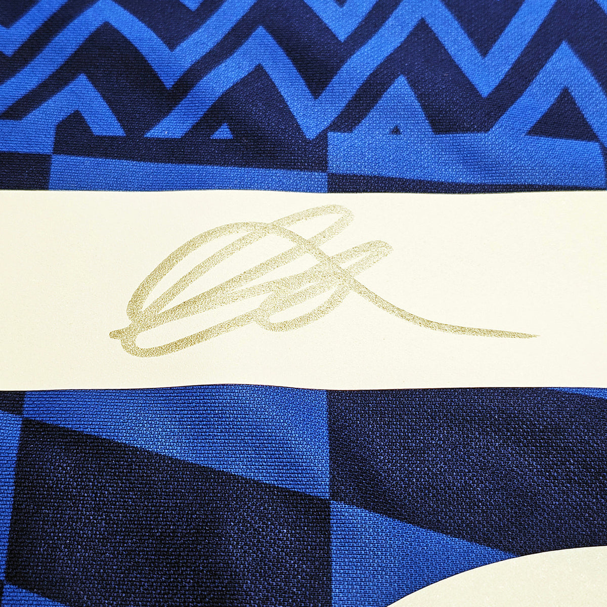 Chelsea F.C. Mason Mount Autographed Blue Nike Jersey Size XL in Silver Beckett BAS Stock #196484
