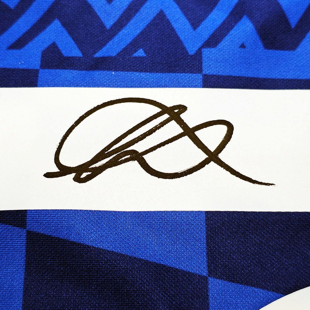 Chelsea F.C. Mason Mount Autographed Blue Nike Jersey Size M in Black Beckett BAS Stock #196480