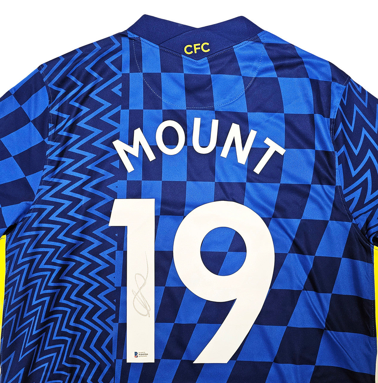 Chelsea F.C. Mason Mount Autographed Blue Nike Jersey Size L in Silver Beckett BAS Stock #196474