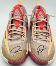 Giannis Antetokounmpo Autographed 2022 Player Exclusive (PE) Promo Baylor White Nike Zoom Freak 4 NCAA Shoes Size 16 (With Box) Beckett BAS Witness #3W396923 & #3W396924