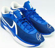 Giannis Antetokounmpo Autographed 2021 Player Exclusive (PE) Promo Nike Zoom Freak 2 Shoes Bucks Size 17 Beckett BAS Witness Stock #252602