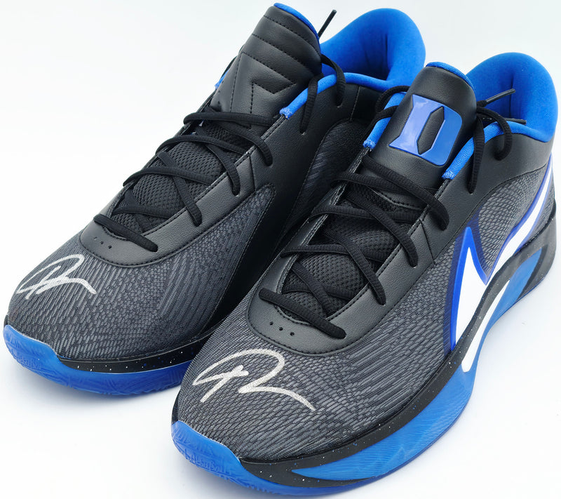 Giannis Antetokounmpo Autographed 2022 Player Exclusive (PE) Promo Royal Blue Nike Zoom Freak 4 NCAA Shoes Size 16 Beckett BAS Witness #3W396586 & #3W396587