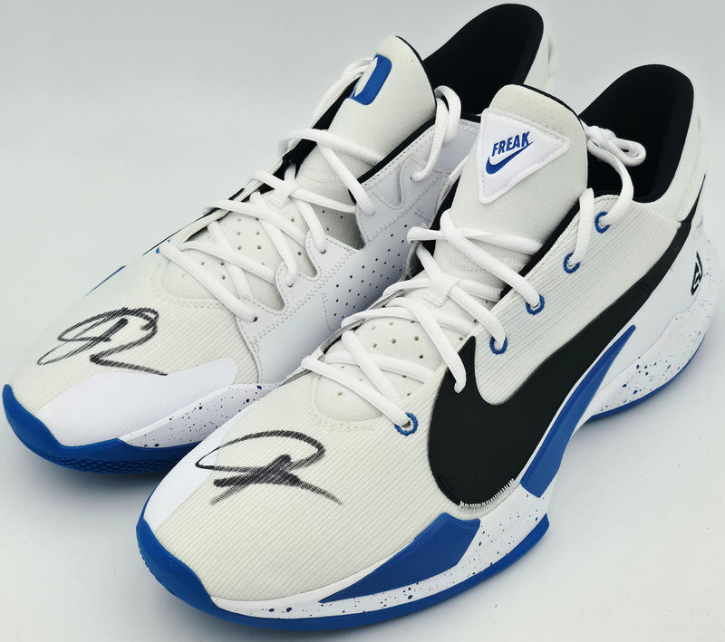 Giannis Antetokounmpo Autographed 2022 Player Exclusive (PE) Promo Michigan State Green Nike Zoom Freak 4 NCAA Shoes Size 16 (With Box) Beckett BAS Witness #3W396698 & #3W396699