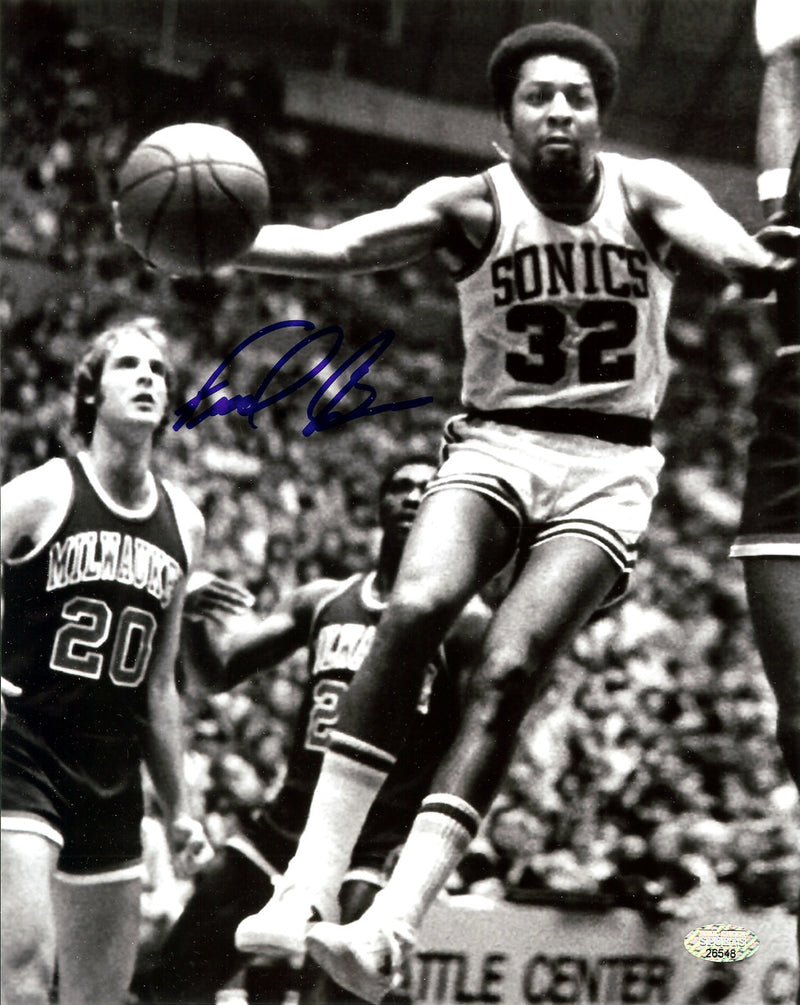 Downtown Fred Brown Autographed 8x10 Photo Seattle Sonics MCS Holo Stock #107007