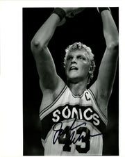 Jack Sikma Autographed 8x10 Photo Seattle Supersonics MCS Holo #70307