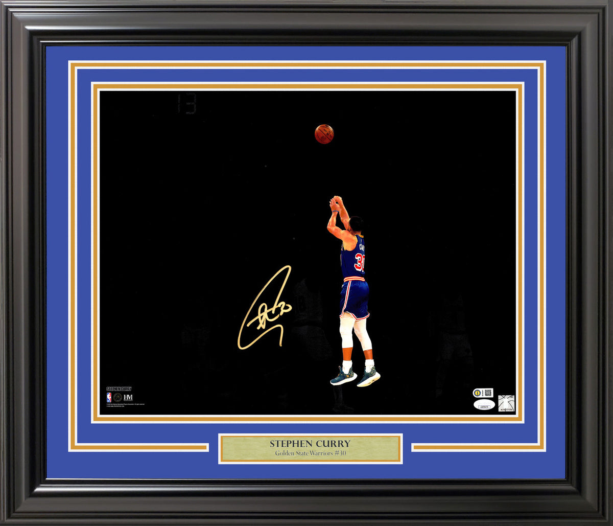 Stephen Curry Autographed Framed 16x20 Photo Golden State Warriors Spotlight JSA Stock #265809