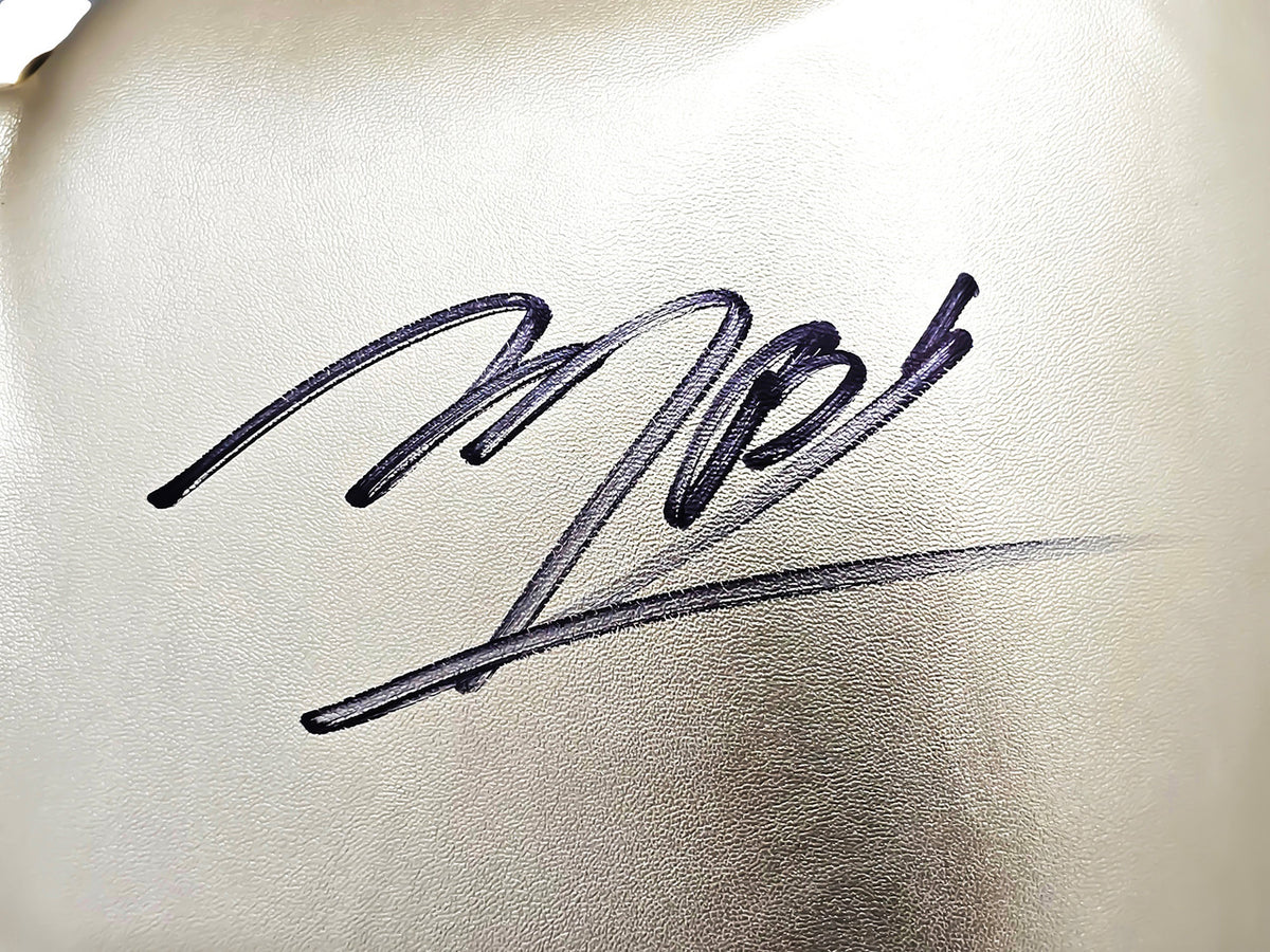 Michael B. Jordan Autographed Gold Reyes Boxing Glove Right Handed RH Beckett BAS Witness Stock #220637