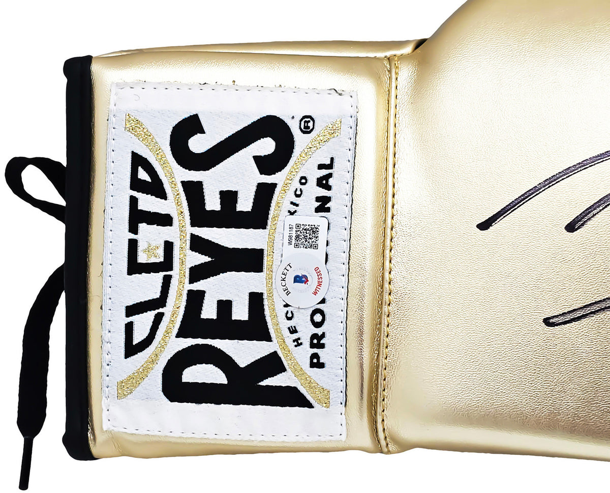 Michael B. Jordan Autographed Gold Reyes Boxing Glove Right Handed RH Beckett BAS Witness Stock #220637