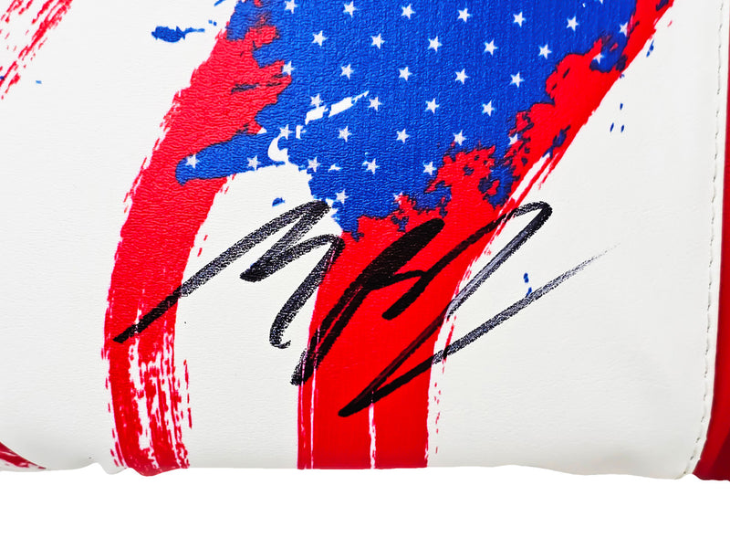Michael B. Jordan Autographed Red, White & Blue Reyes Boxing Glove Left Handed LH Beckett BAS Witness Stock #220634