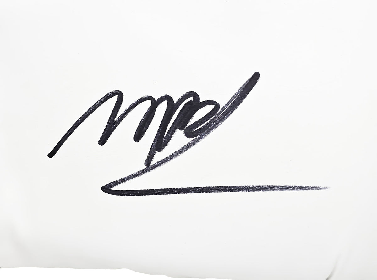 Michael B. Jordan Autographed White Reyes Boxing Glove Right Handed RH Beckett BAS Witness Stock #220644
