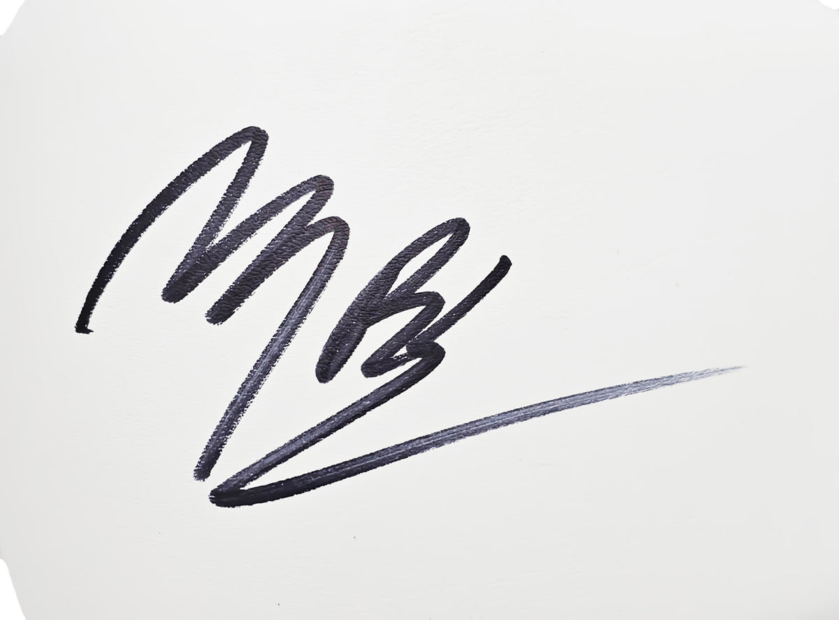 Michael B. Jordan Autographed White Reyes Boxing Glove Left Handed LH Beckett BAS Witness Stock #220643