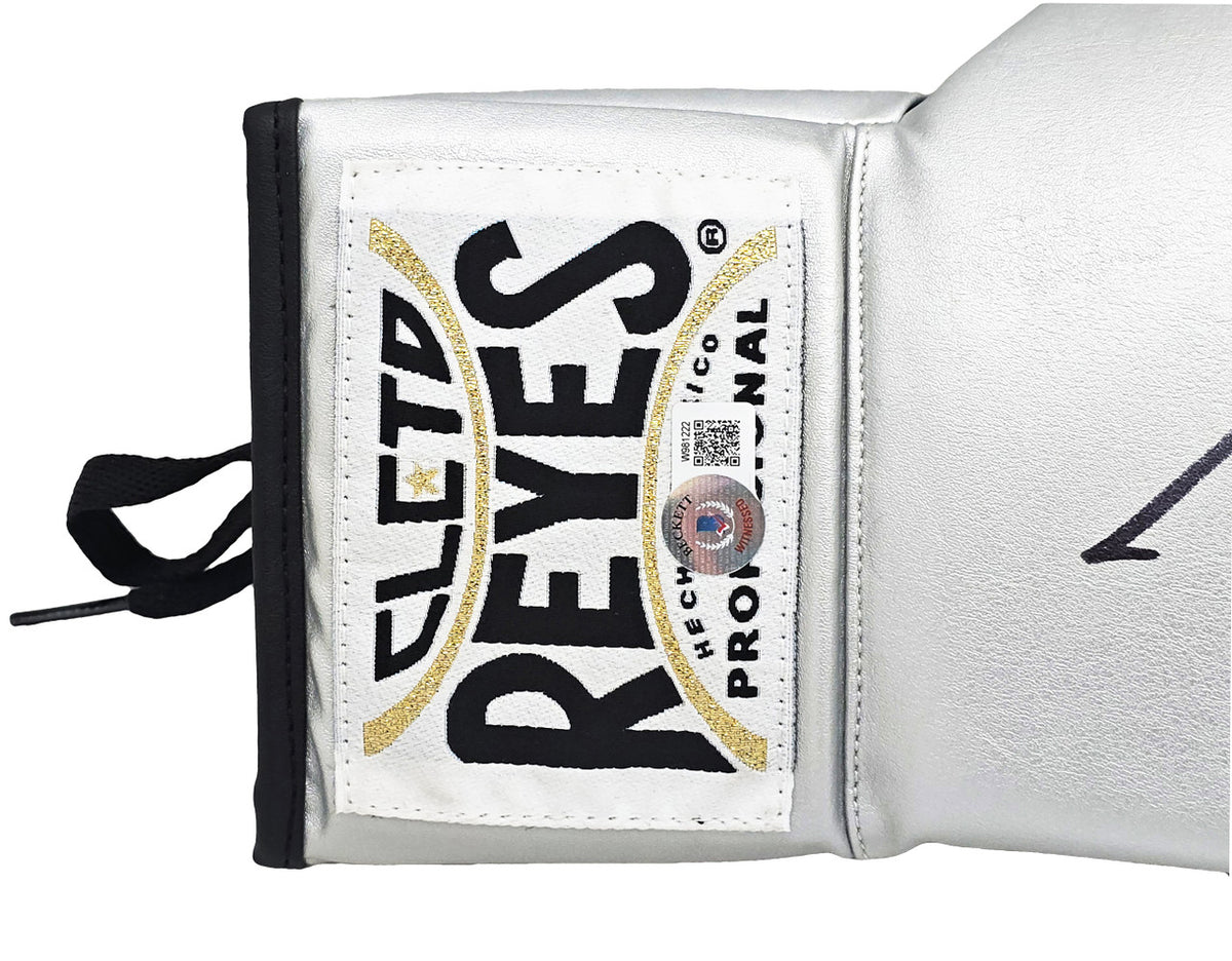 Michael B. Jordan Autographed Silver Reyes Boxing Glove Right Handed RH Beckett BAS Witness Stock #220642