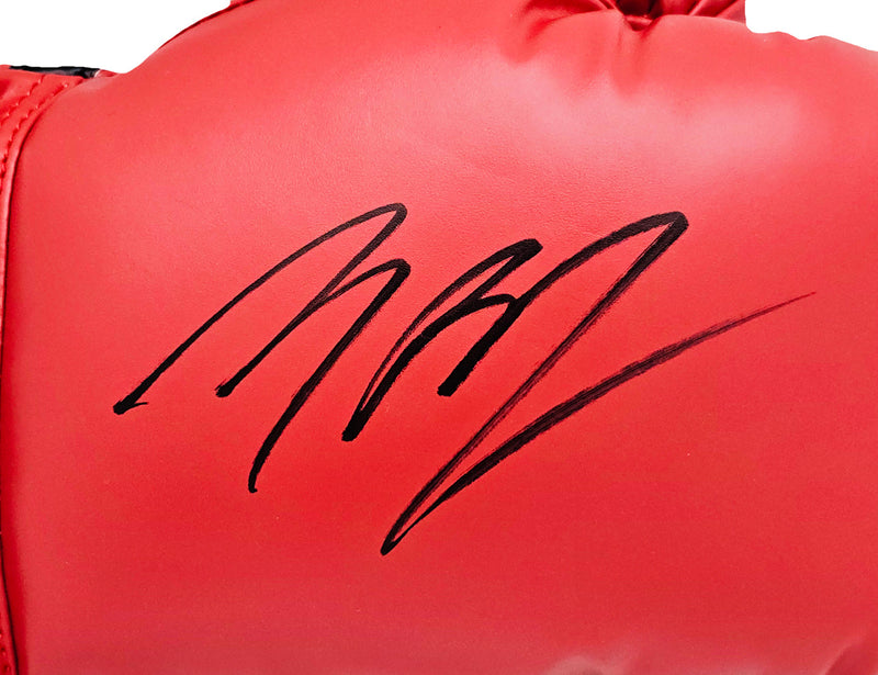 Michael B. Jordan Autographed Red Everlast Boxing Glove Right Handed RH Beckett BAS Witness Stock #220648