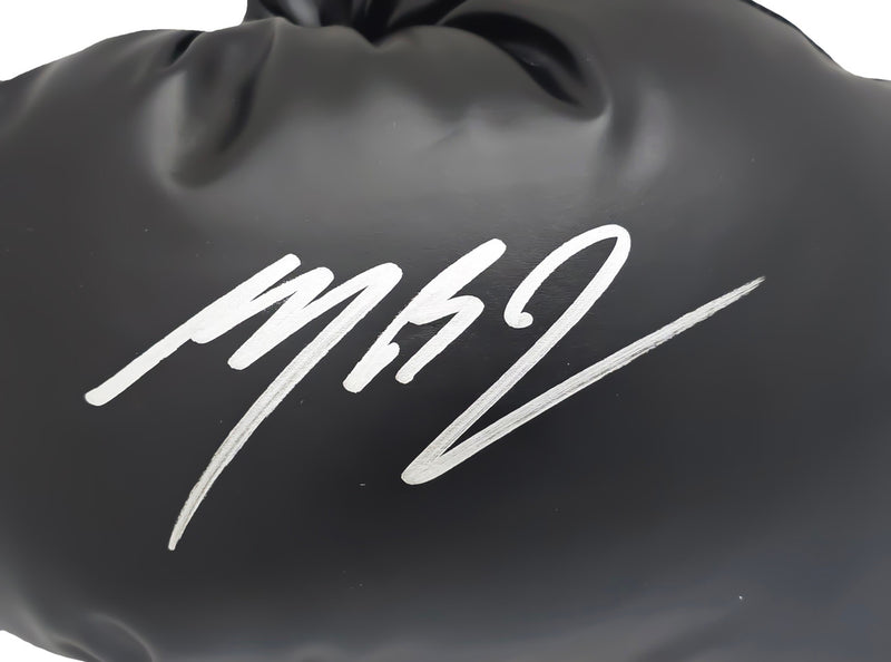 Michael B. Jordan Autographed Black Everlast Boxing Glove Left Handed LH Beckett BAS Witness Stock #220645