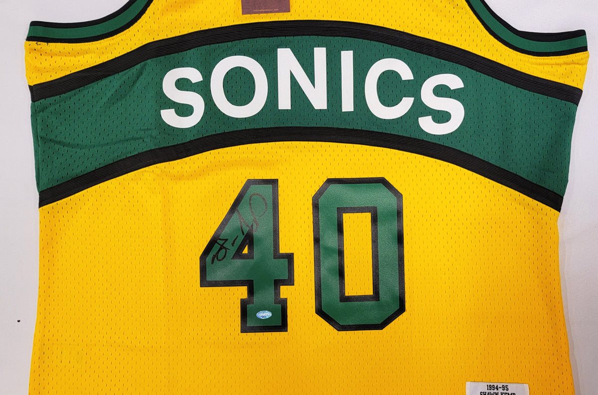 Seattle Supersonics Shawn Kemp Autographed 1994-95 Mitchell & Ness Hardwood Classics Yellow Jersey Size XXL (Signed Twice) MCS Holo #93506
