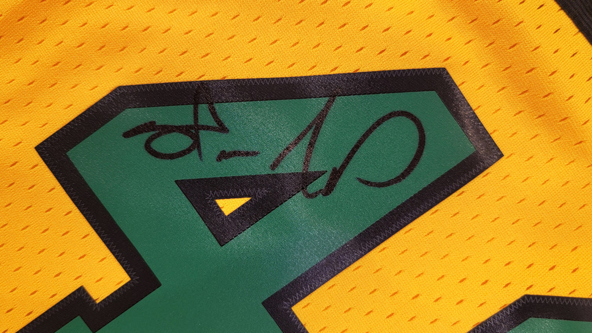 Seattle Supersonics Shawn Kemp Autographed 1994-95 Mitchell & Ness Hardwood Classics Yellow Jersey Size XXL (Signed Twice) MCS Holo #93506