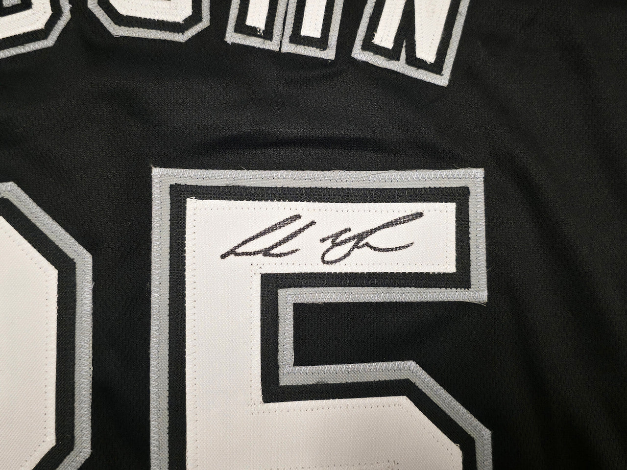Chicago White Sox Andrew Vaughn Autographed Black Jersey Beckett BAS Witness Stock #253324