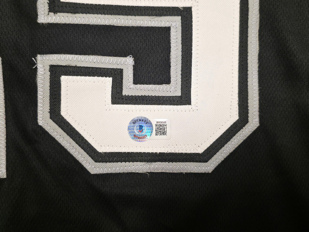 Chicago White Sox Andrew Vaughn Autographed Black Jersey Beckett BAS Witness Stock #253324