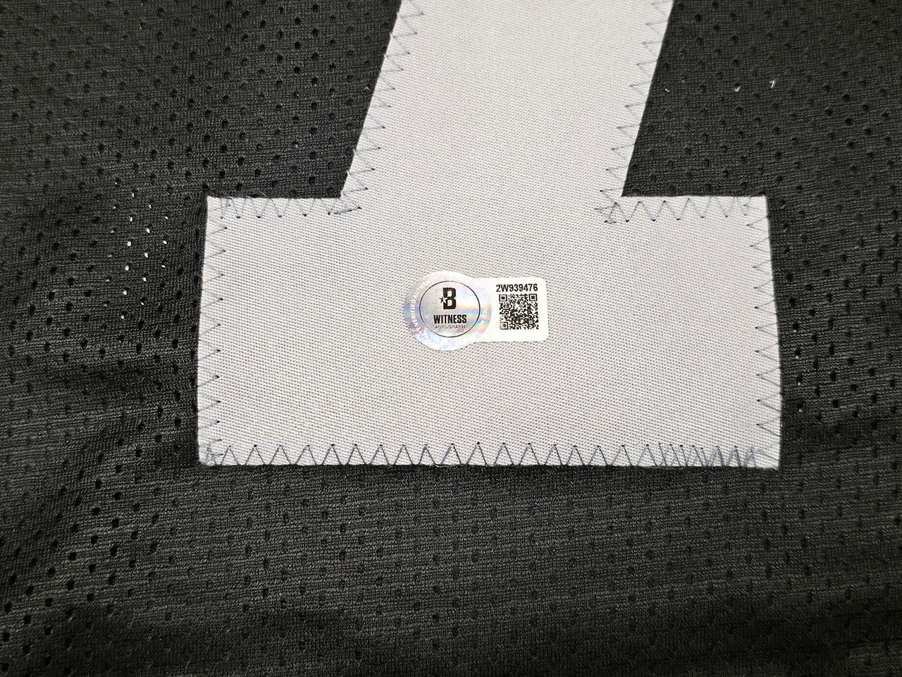 Las Vegas Raiders Geno Smith Autographed Black Jersey Beckett BAS Witness Stock #253486