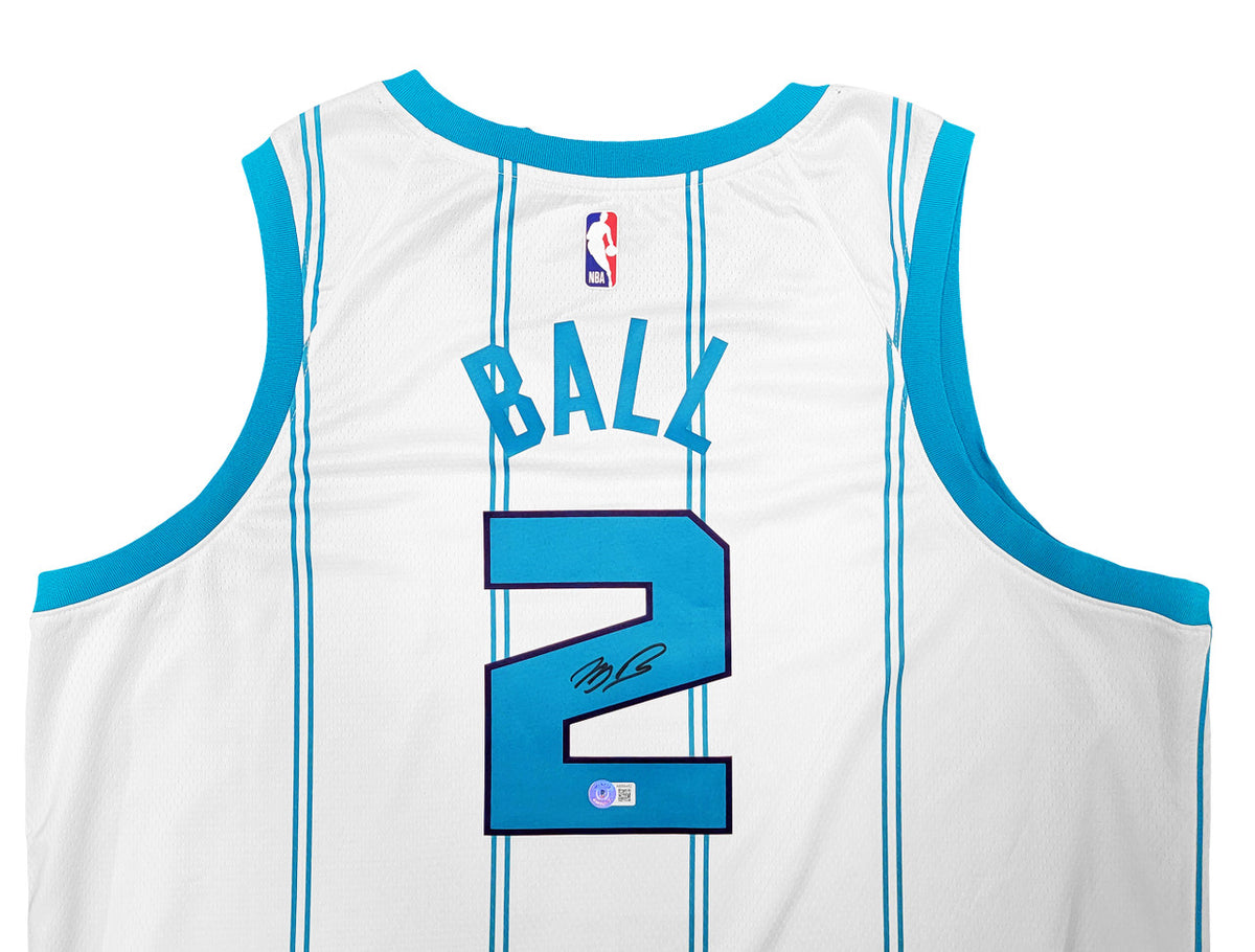 Charlotte Hornets LaMelo Ball Autographed White Nike Swingman Jersey Size XXL Beckett BAS QR Stock #209488