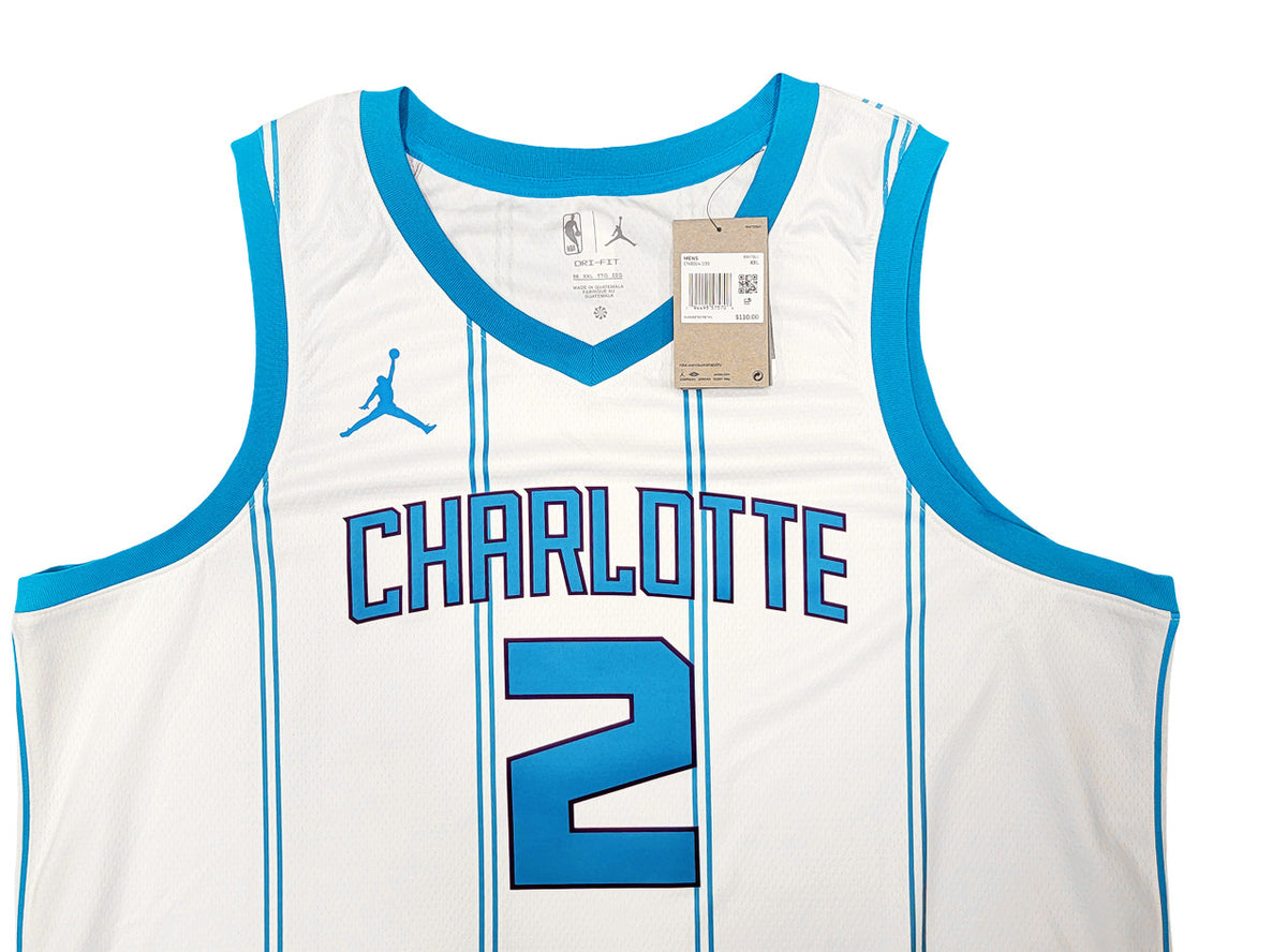 Charlotte Hornets LaMelo Ball Autographed White Nike Swingman Jersey Size XXL Beckett BAS QR Stock #209488