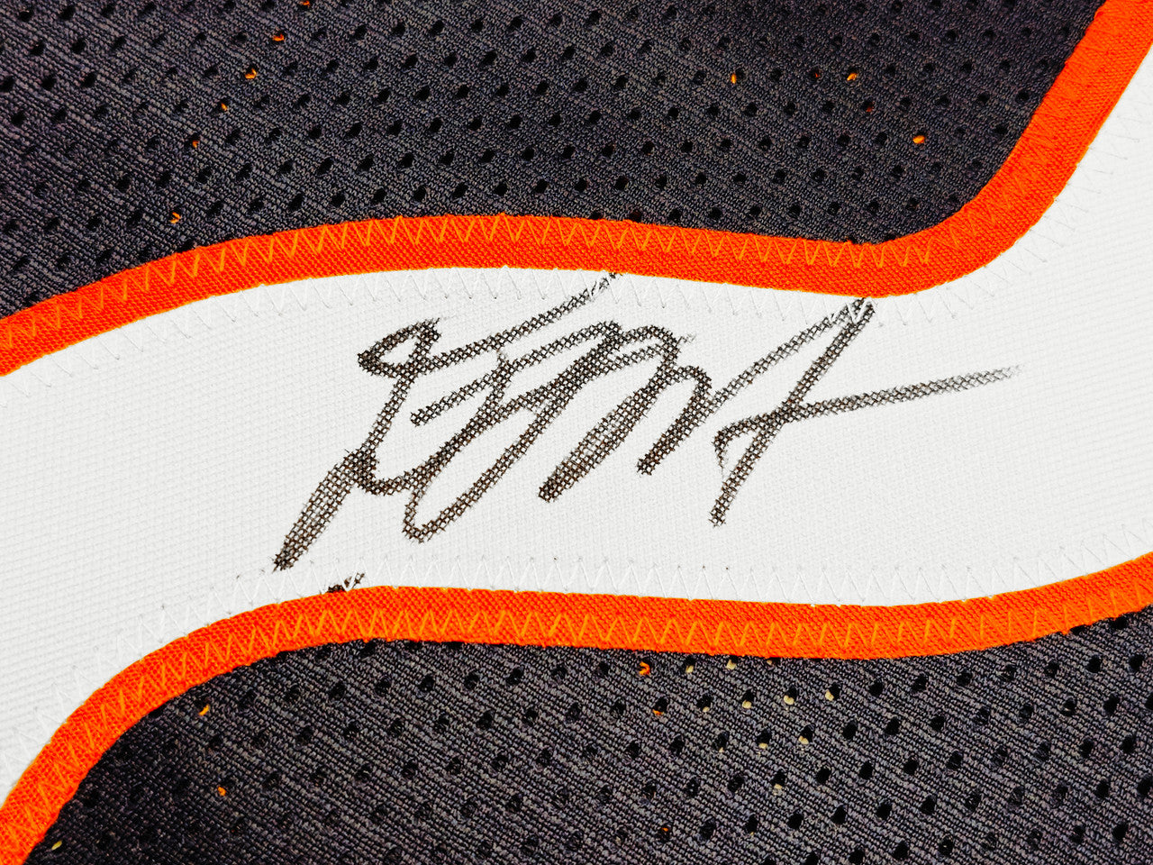 Chicago Bears DJ Moore Autographed Blue Jersey Beckett BAS Witness Stock #238785