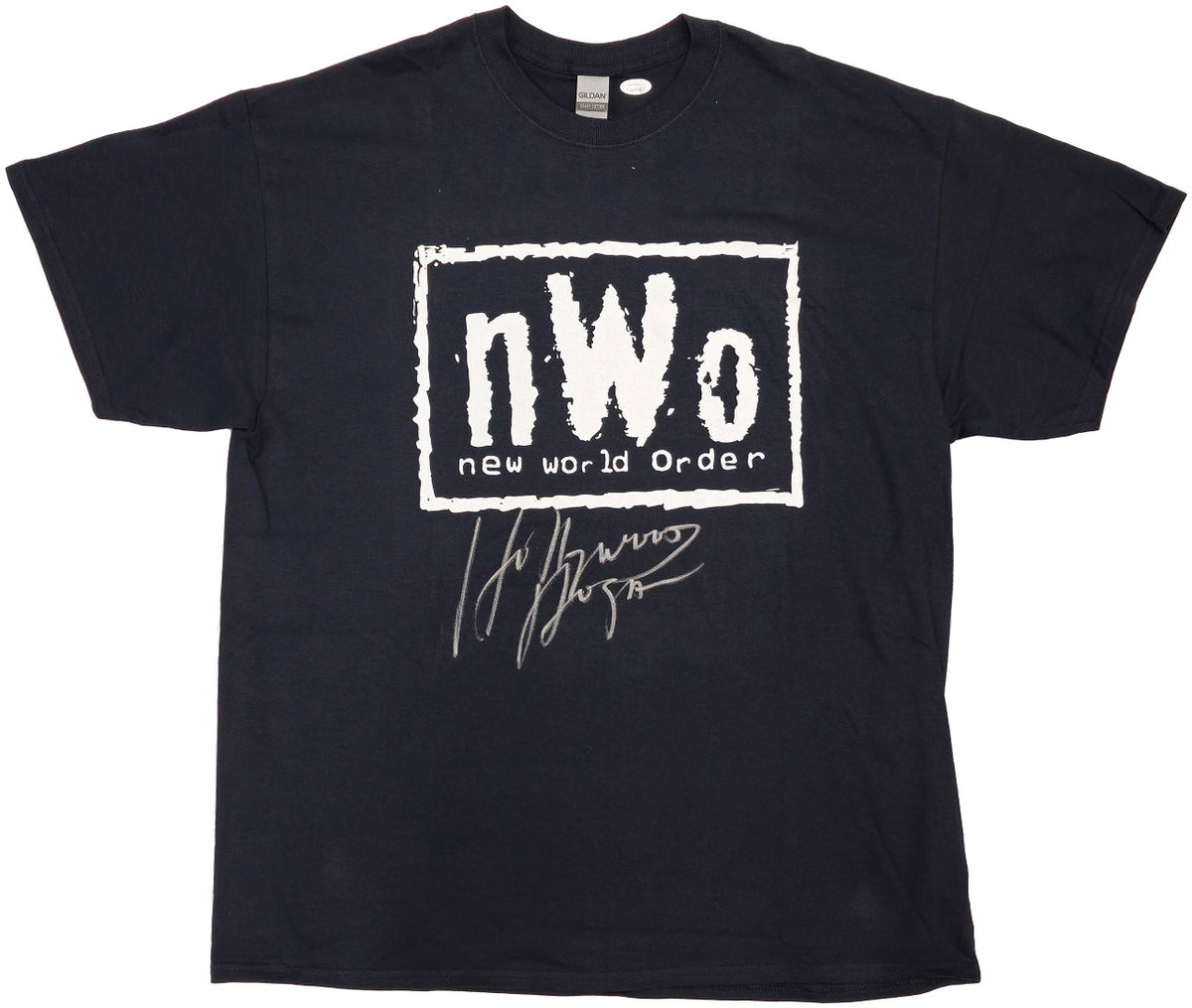 Hulk Hogan Autographed Black WWE NWO T-Shirt "Hollywood" JSA Stock #228799