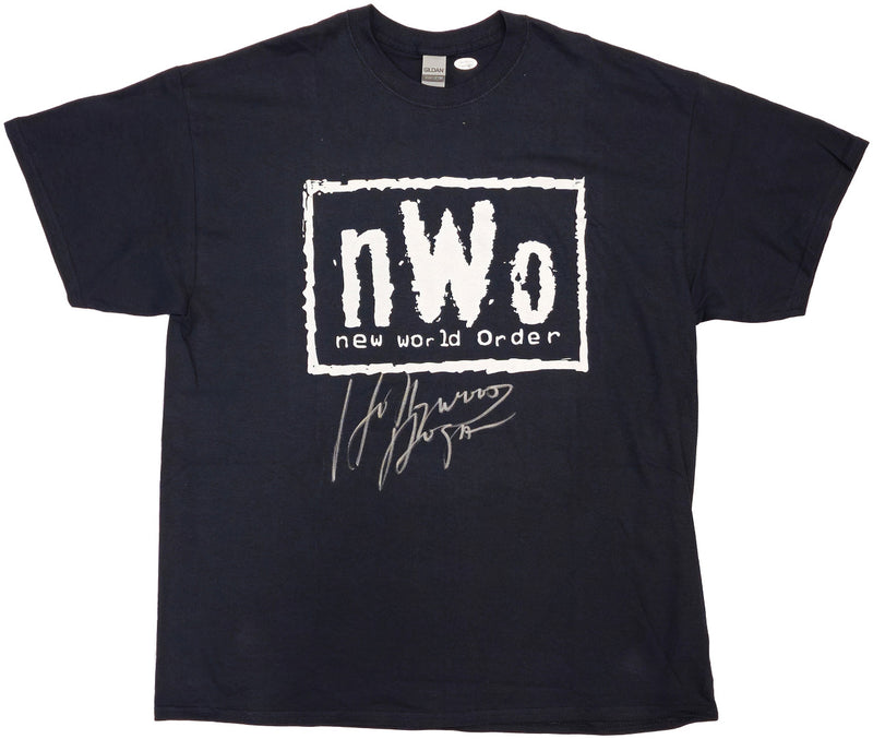 Hulk Hogan Autographed Black WWE NWO T-Shirt "Hollywood" JSA Stock #228799
