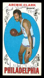 Archie Clark Autographed 1969-70 Topps Rookie Card #32 Philadelphia 76ers SKU #240990