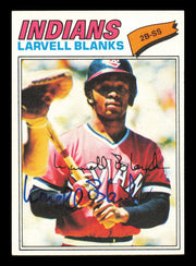 Larvell Blanks Autographed 1977 Topps Card #441 Card Cleveland Indians SKU #241137