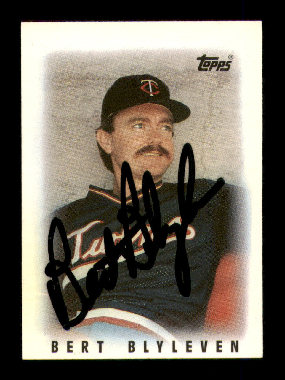 Bert Blyleven Autographed 1986 Topps Mini Card #23 Minnesota Twins SKU #241756