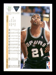Sidney Green Autographed 1991-92 Upper Deck Card #259 San Antonio Spurs SKU #241905