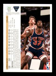 Jerrod Mustaf Autographed 1991-92 Upper Deck Card #284 New York Knicks SKU #241913