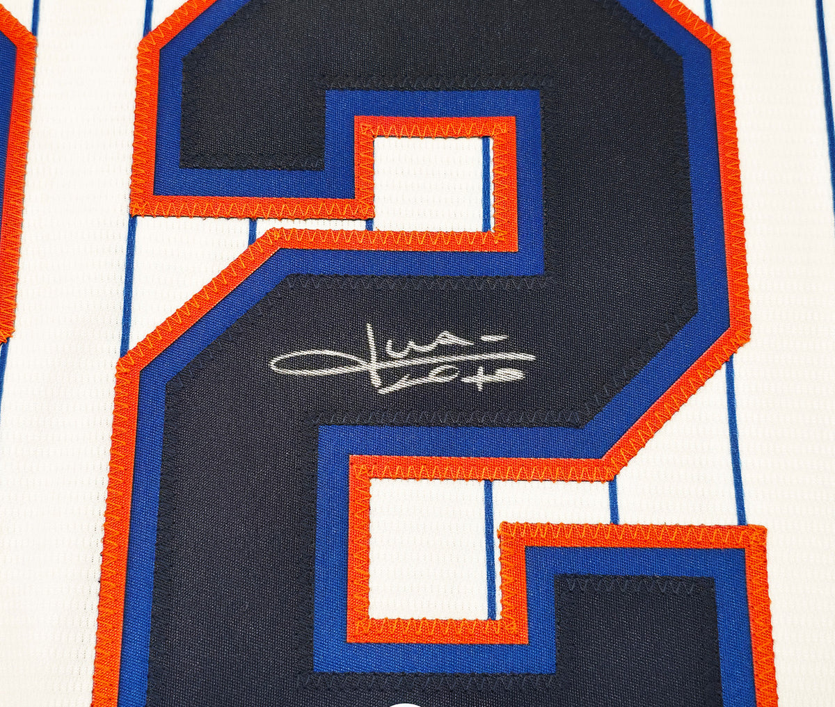New York Mets Juan Soto Autographed White Nike Jersey Size L Beckett BAS QR Stock #242671