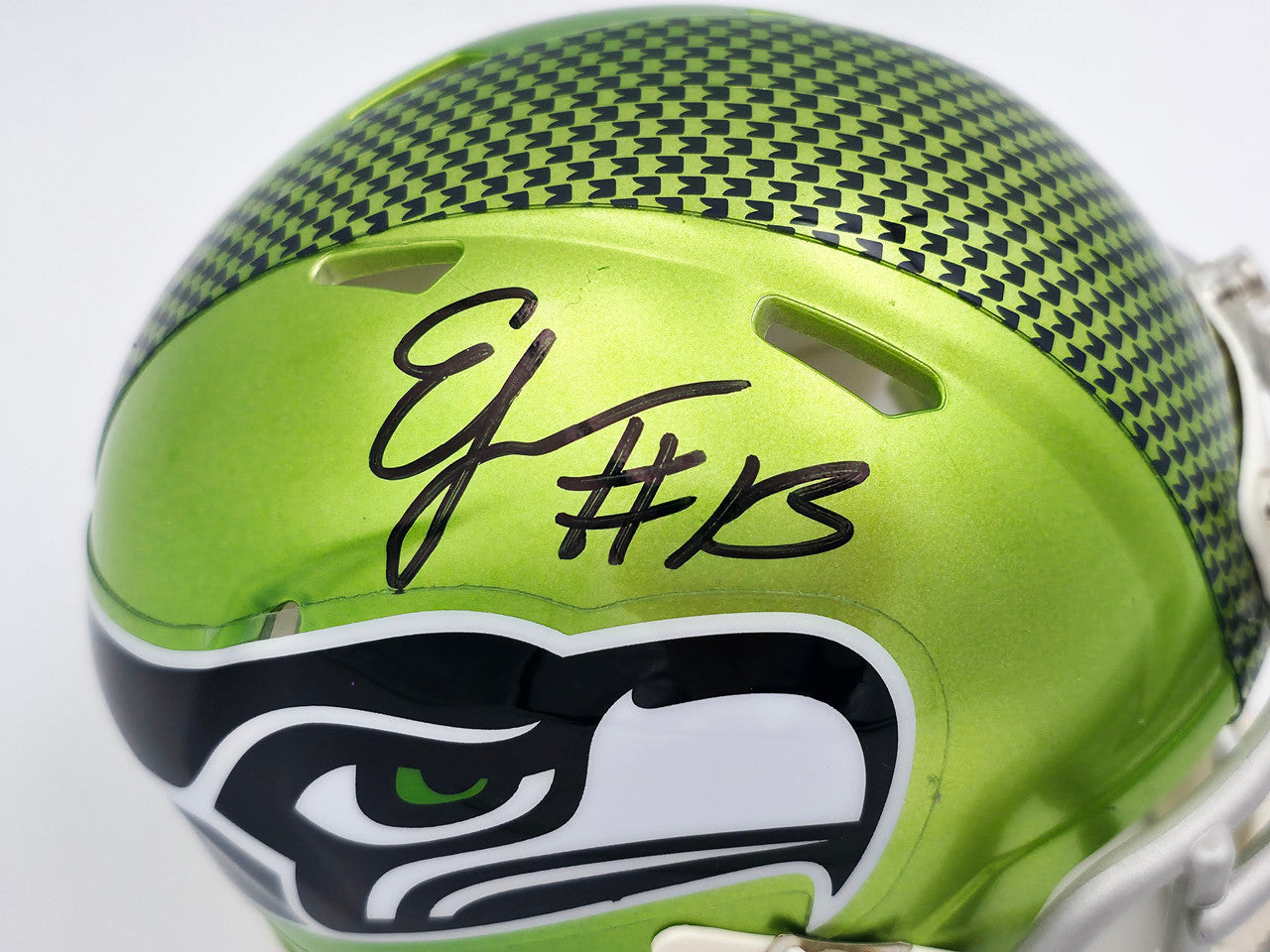 Ernest Jones IV Autographed Seattle Seahawks Flash Green Speed Mini Helmet MCS Holo Stock #242557