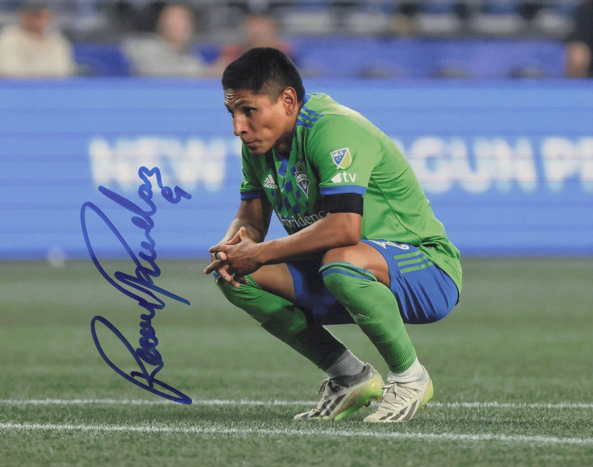 Raul Ruidiaz Autographed 8x10 Photo Seattle Sounders SKU #244081
