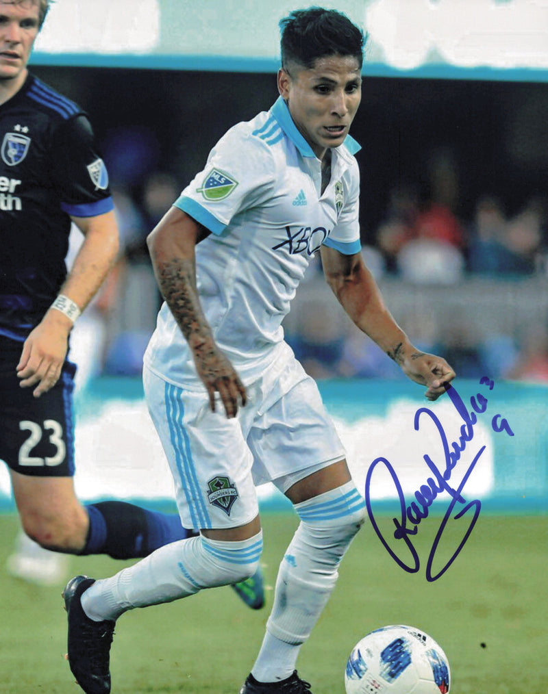 Raul Ruidiaz Autographed 8x10 Photo Seattle Sounders SKU #244090