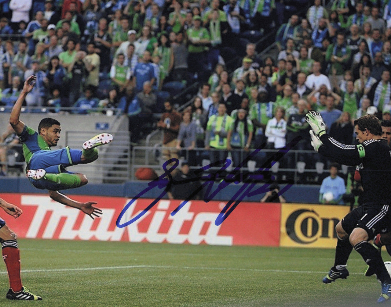 Lamar Neagle Autographed 8x10 Photo Seattle Sounders SKU #244168