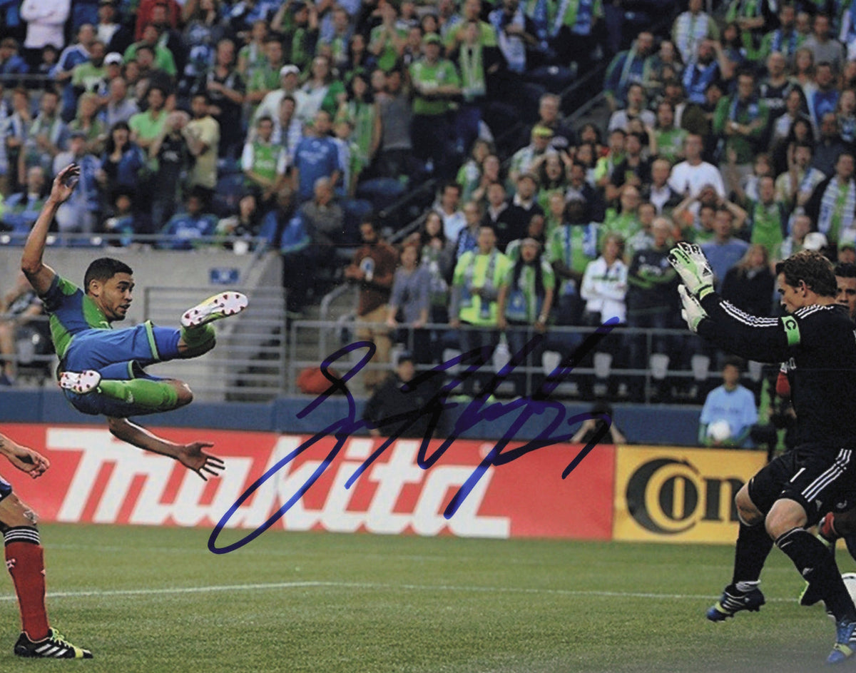 Lamar Neagle Autographed 8x10 Photo Seattle Sounders SKU #244169