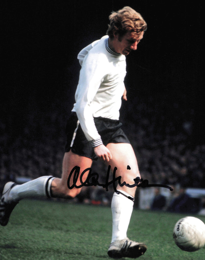 Alan Hinton Autographed 8x10 Photo England National Football Team SKU #244195