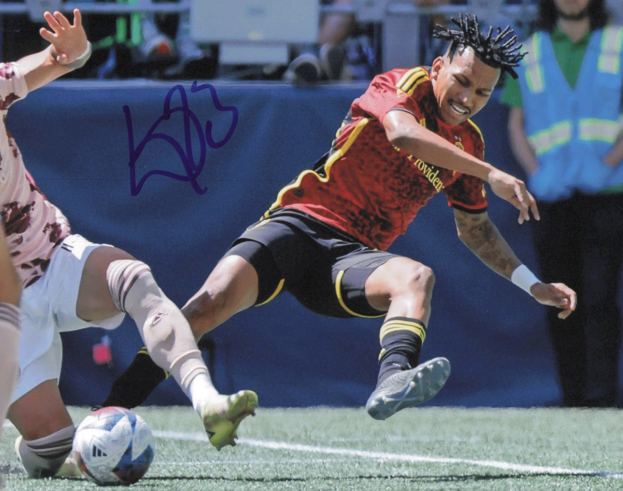 Leonardo Leo Chu Autographed 8x10 Photo Seattle Sounders SKU #244257