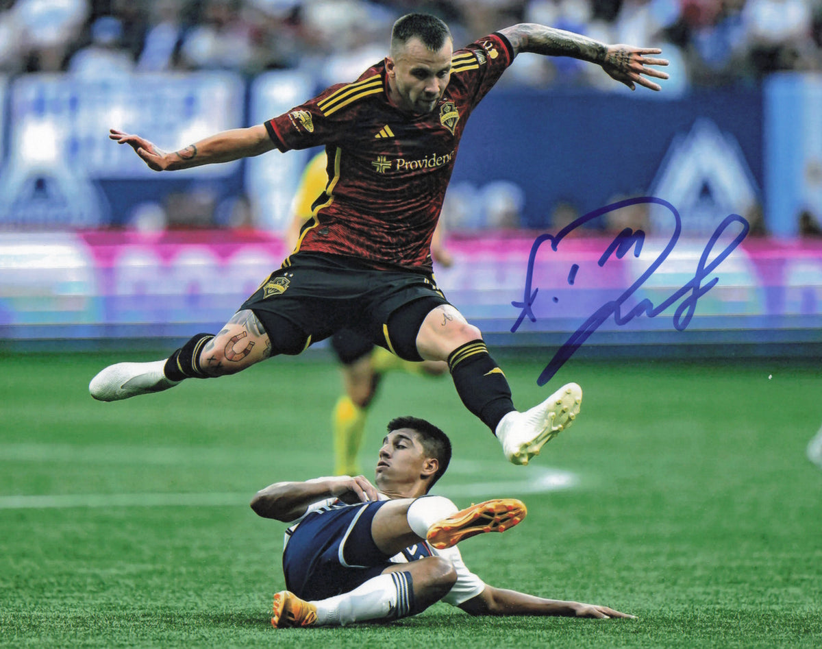 Albert Rusnak Autographed 8x10 Photo Seattle Sounders SKU #244265