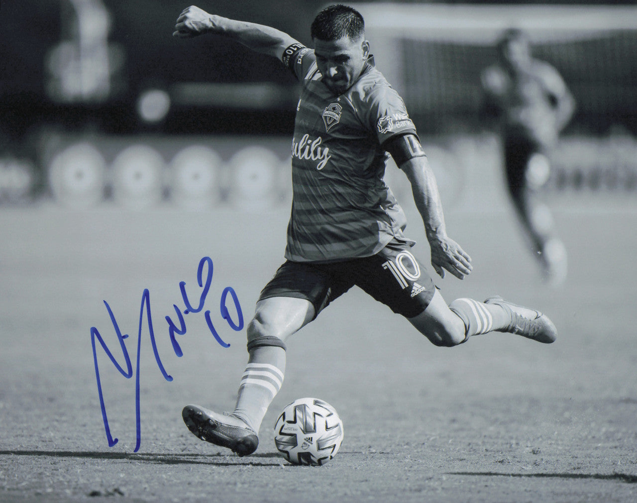 Nicolas Nico Lodeiro Autographed 8x10 Photo Seattle Sounders SKU #244301