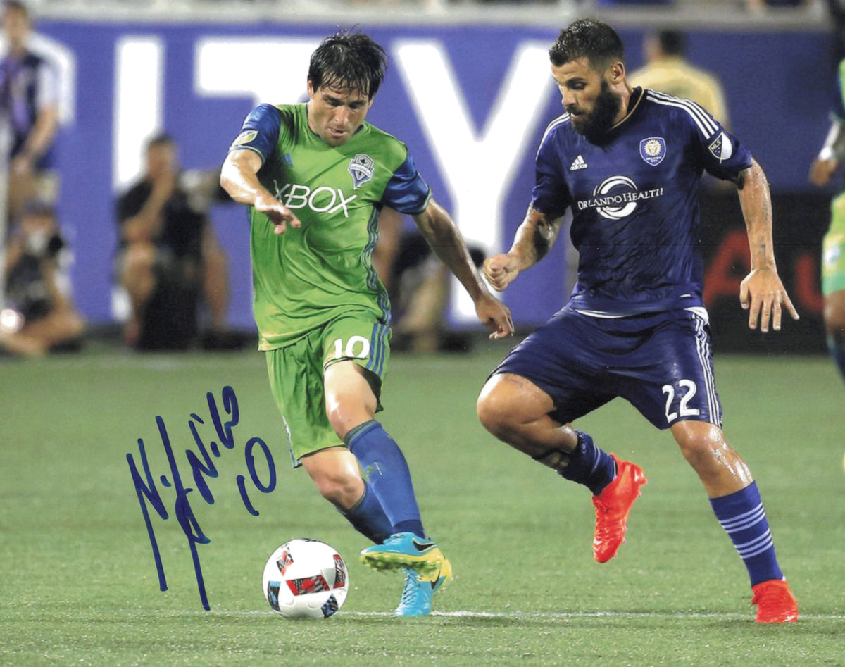 Nicolas Nico Lodeiro Autographed 8x10 Photo Seattle Sounders SKU #244307