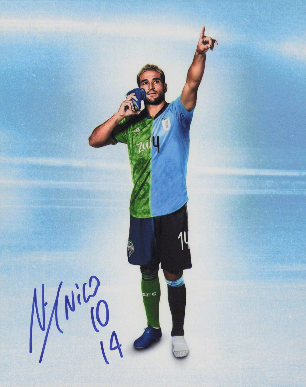 Nicolas Nico Lodeiro Autographed 8x10 Photo Seattle Sounders SKU #244311