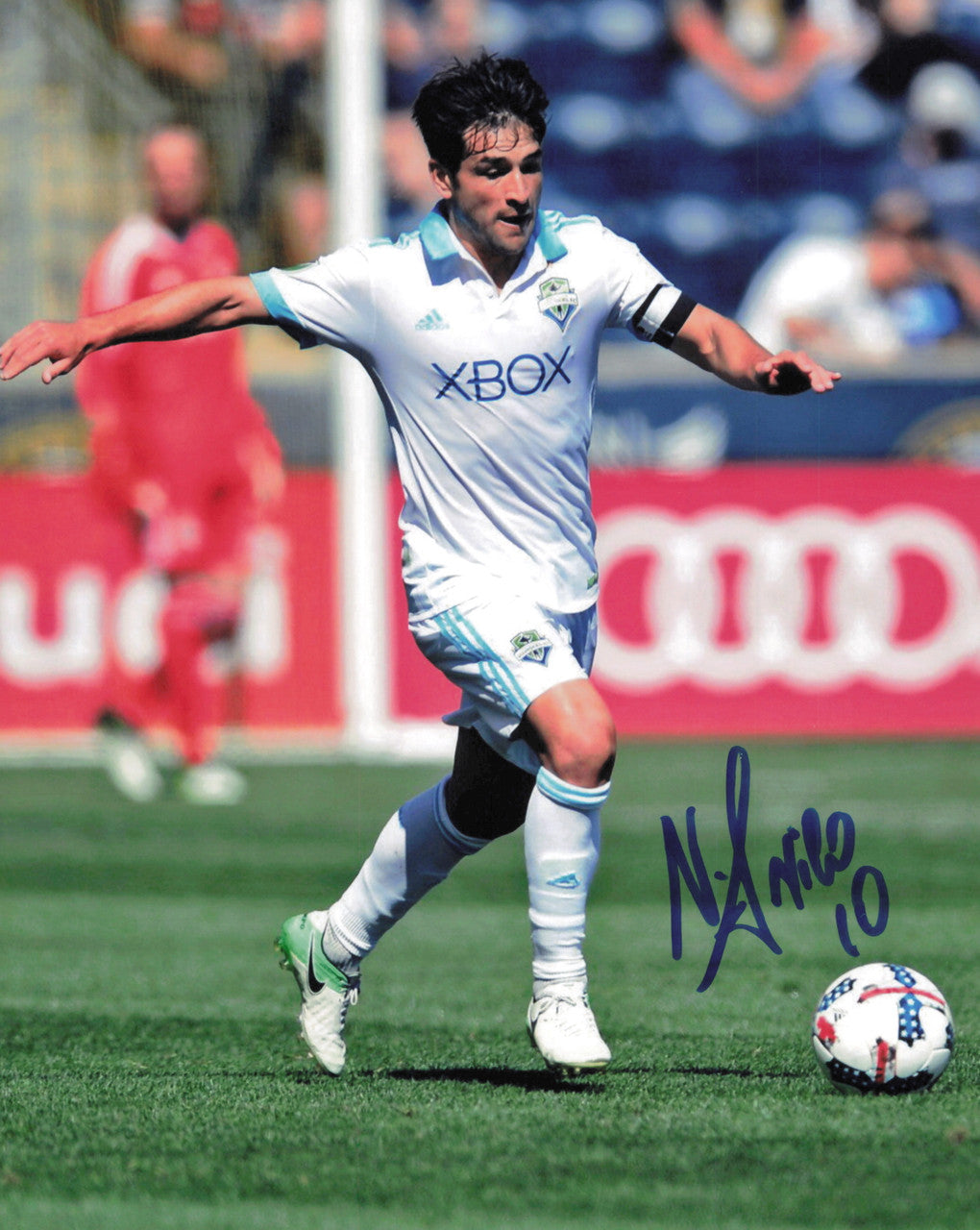 Nicolas Nico Lodeiro Autographed 8x10 Photo Seattle Sounders SKU #244325