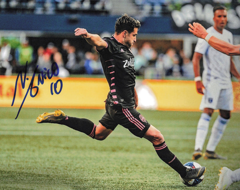 Nicolas Nico Lodeiro Autographed 8x10 Photo Seattle Sounders SKU #244339