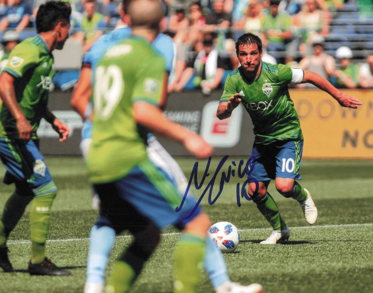 Nicolas Nico Lodeiro Autographed 8x10 Photo Seattle Sounders SKU #244340